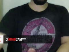 This Saudi guy jerks off on cam for gays - Arab Gay